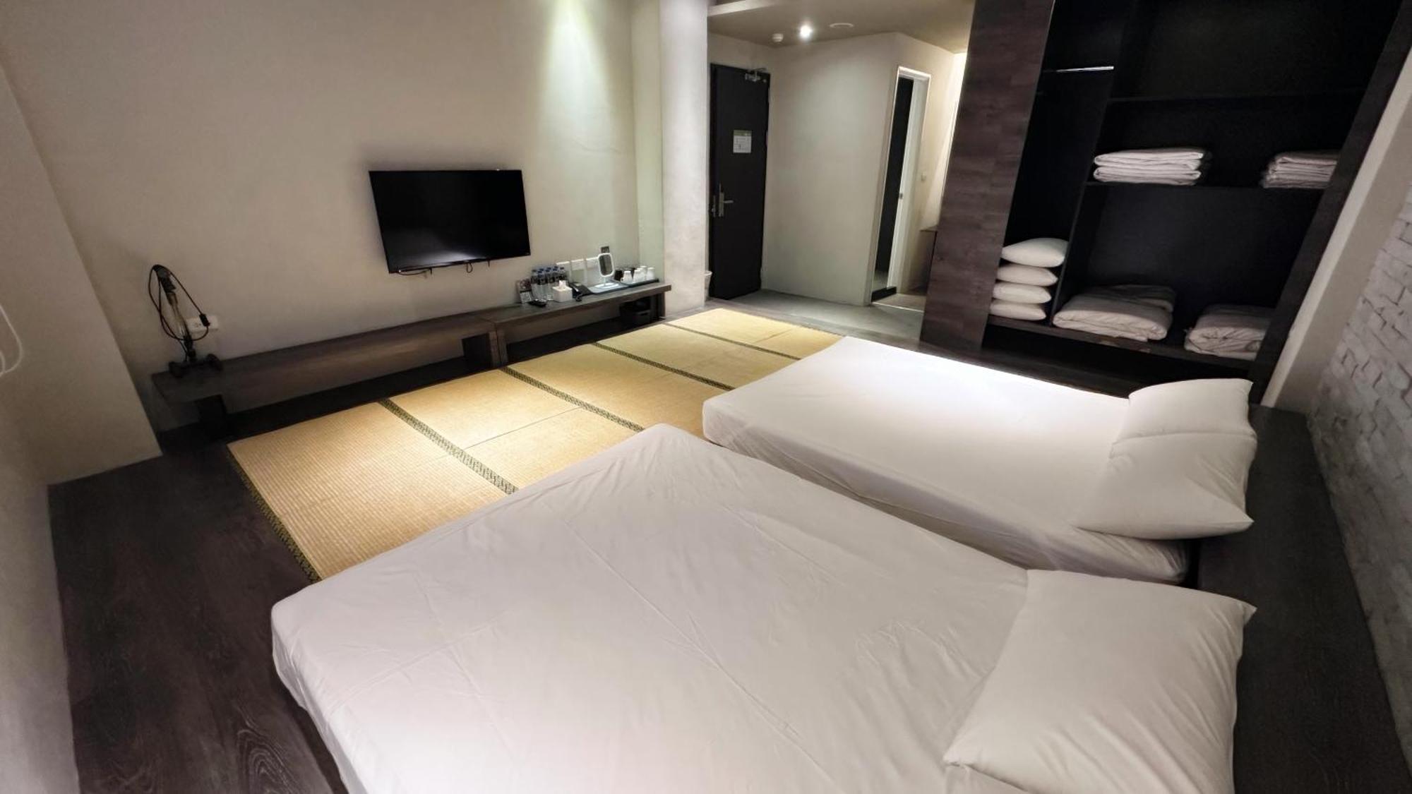 Kiwi Express Hotel-Taichung Station II Dış mekan fotoğraf