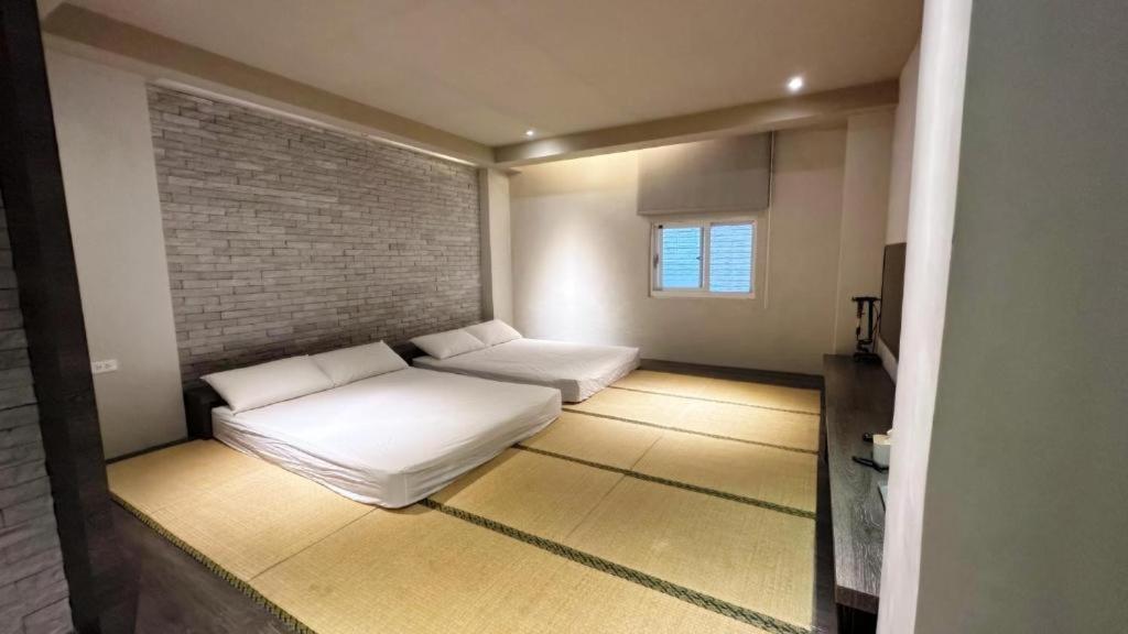 Kiwi Express Hotel-Taichung Station II Dış mekan fotoğraf